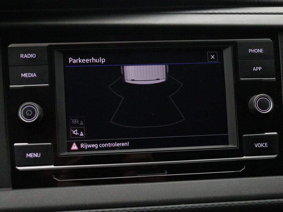 VW-Bedrijfswagens Transporter 2.0 TDI 110 PK L2H1 28 Comfortline