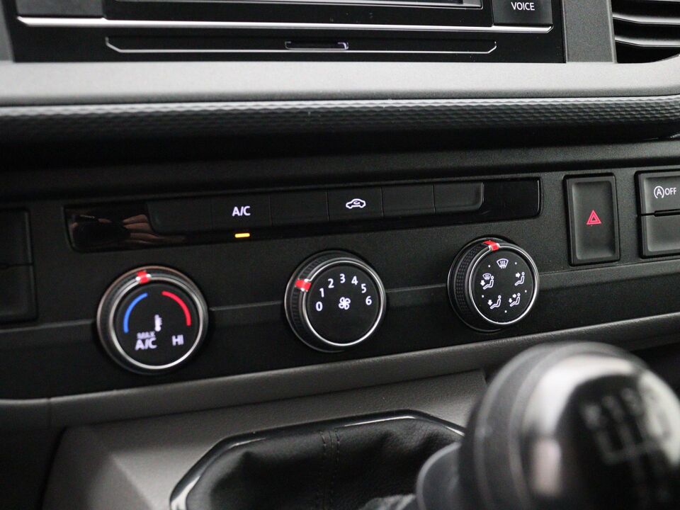 VW-Bedrijfswagens Transporter 2.0 TDI 110 PK L2H1 28 Comfortline