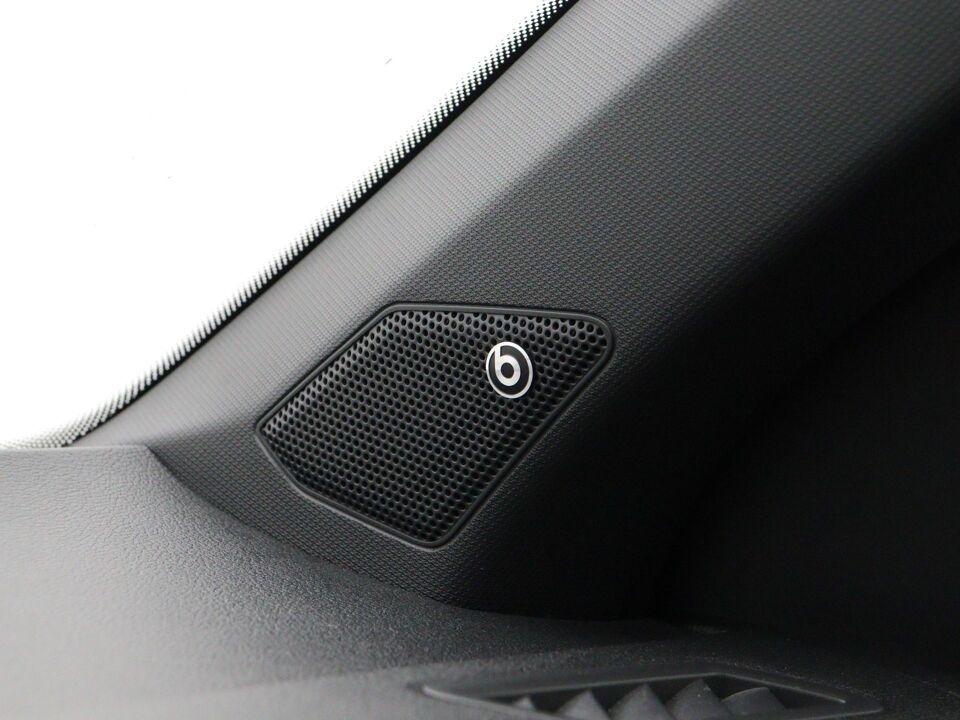 Volkswagen T-Roc 1.5 TSI Sport Business R