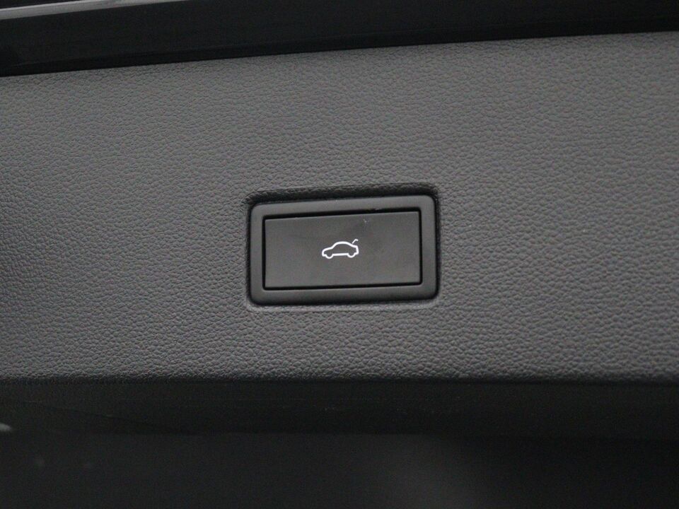 Volkswagen T-Roc 1.5 TSI Sport Business R