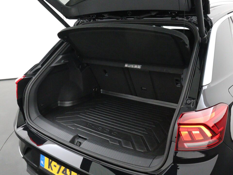 Volkswagen T-Roc 1.5 TSI Sport Business R