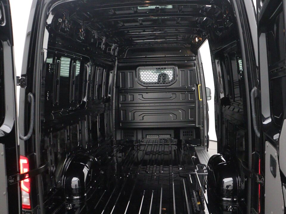 VW-Bedrijfswagens Crafter 35 2.0 TDI 177 PK Aut. L3H3 Highline