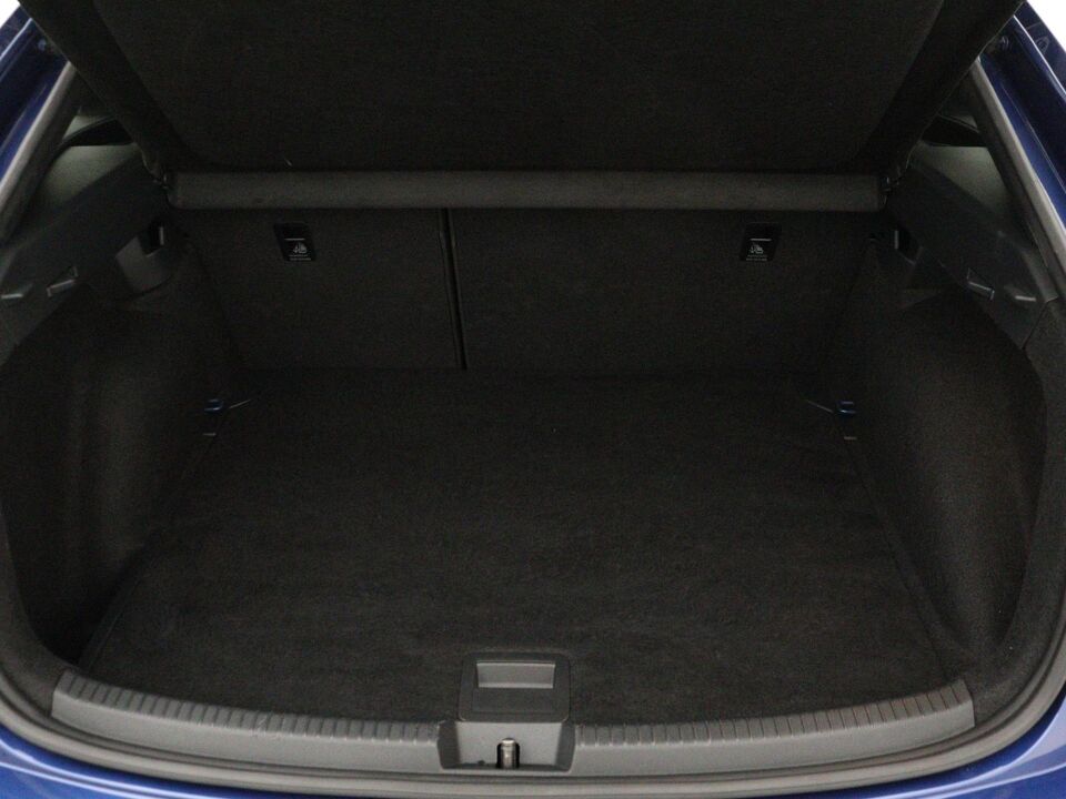 Volkswagen Taigo 1.0 TSI R-Line