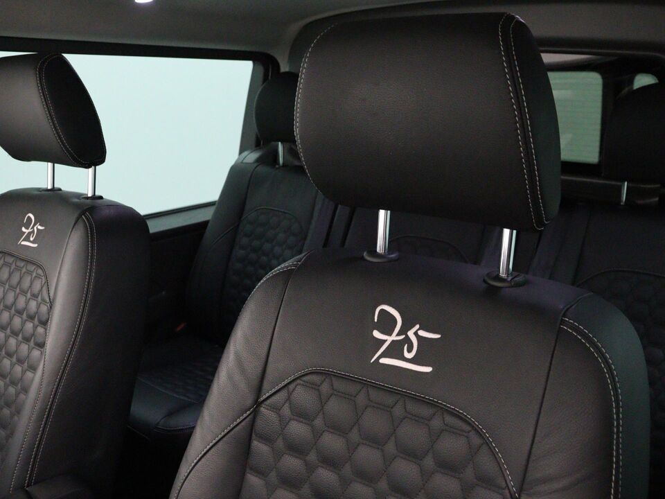 VW-Bedrijfswagens Transporter 2.0 TDI 150 PK L2H1 30 DC Bulli