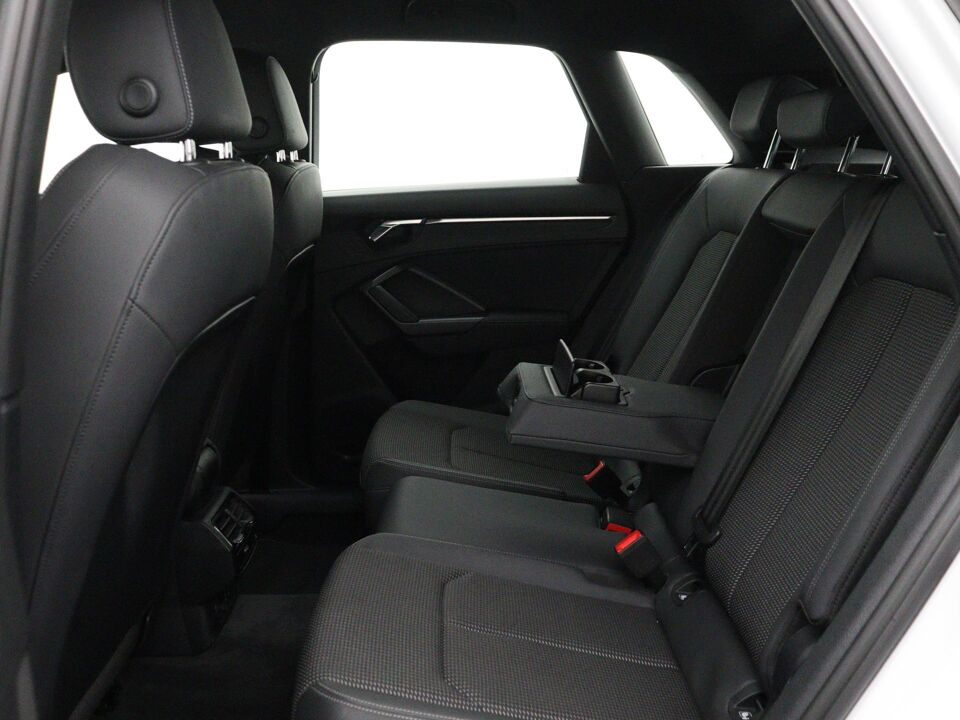 Audi Q3 45 TFSI e S edition