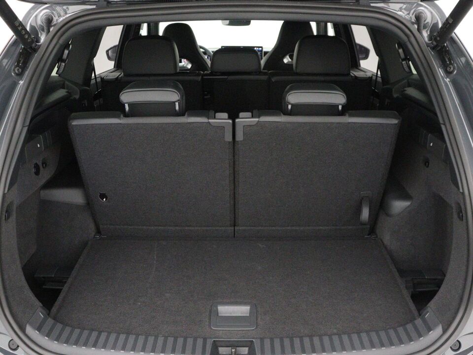 Volkswagen Tayron R-Line-Edition 1.5 eTSI 110 kW / 150 pk 7p