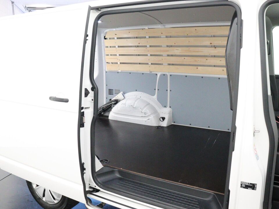 VW-Bedrijfswagens Transporter 2.0 TDI 110 PK L1H1 26 Comfortline