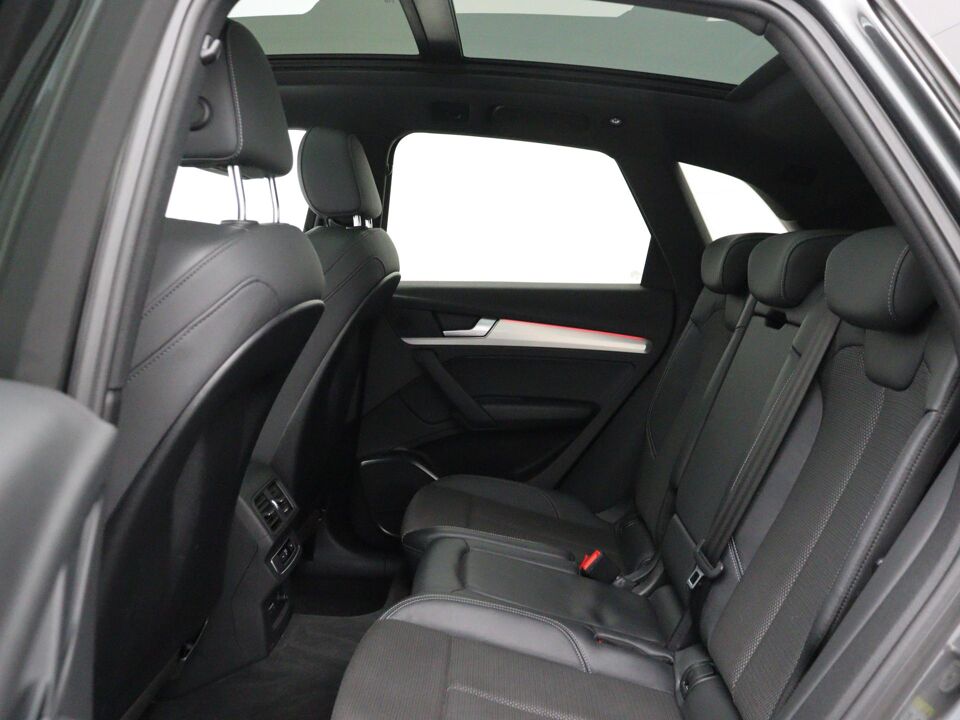 Audi Q5 50 TFSI e 299 PK S-Line