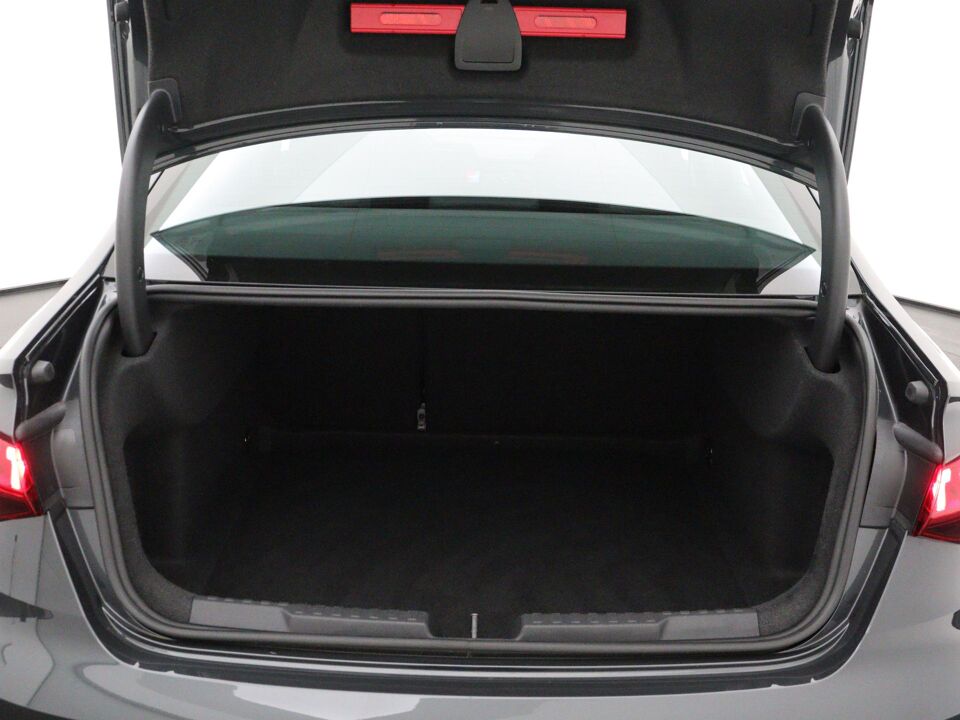 Audi A3 Limousine 30 TFSI Advanced Edition