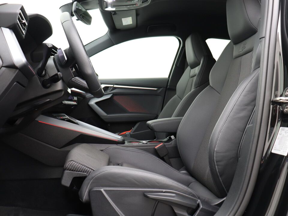 Audi A3 Sportback 30 TFSI S-Line Edition