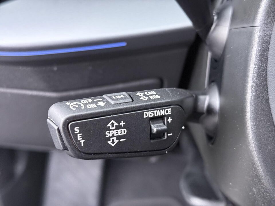 Audi A3 Limousine 30 TFSI Advance edition