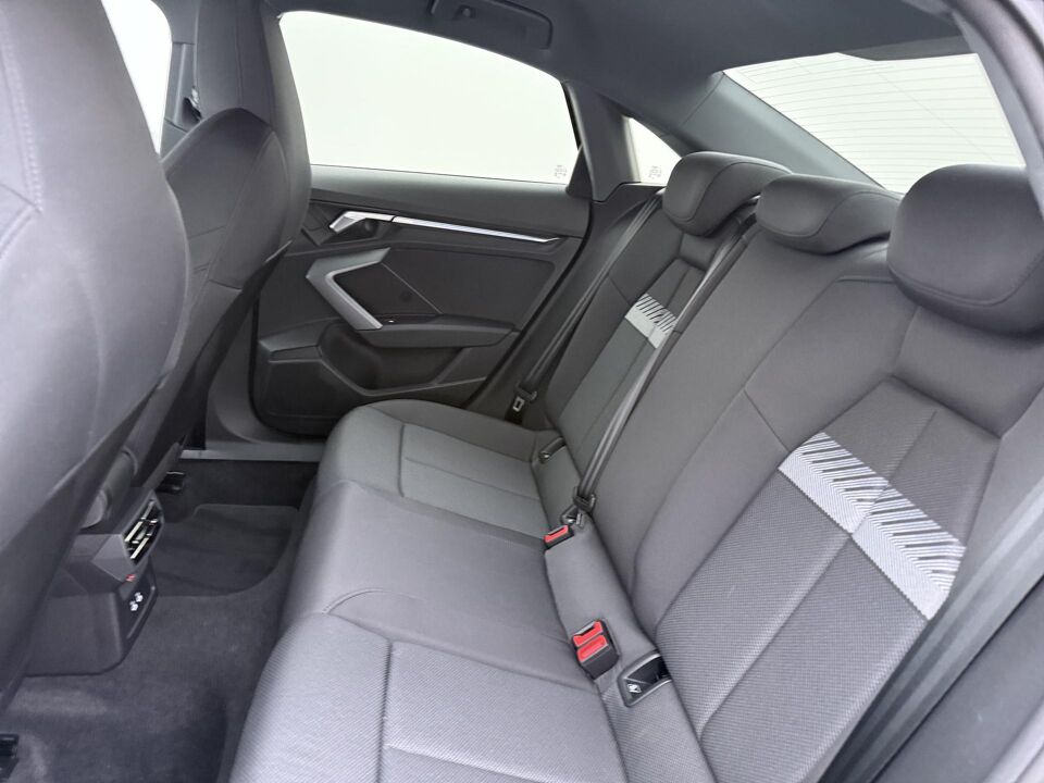 Audi A3 Limousine 30 TFSI Advance edition