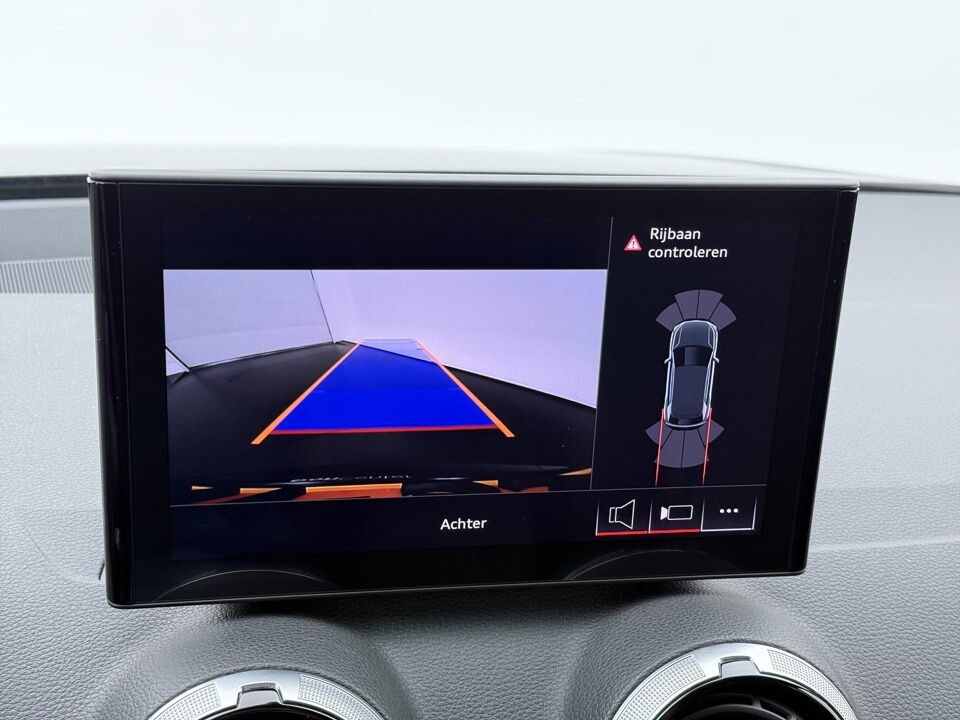 Audi Q2 35 TFSI S-line