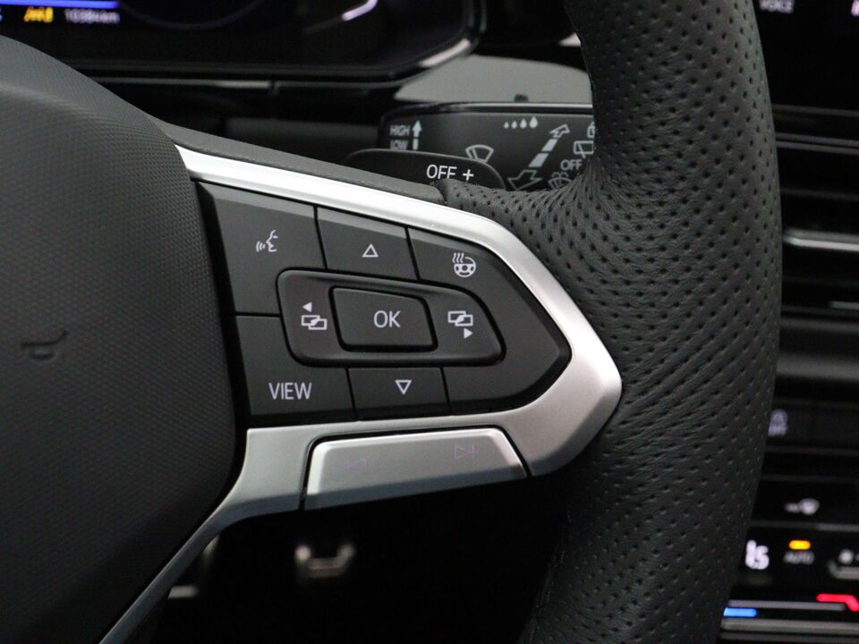 Volkswagen T-Roc 1.5 TSI DSG R-Line