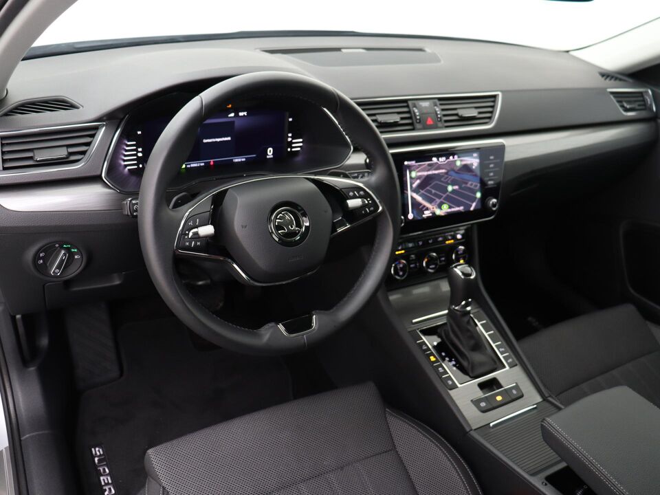Škoda Superb Combi 1.4 TSI iV 218 PK Business Edition