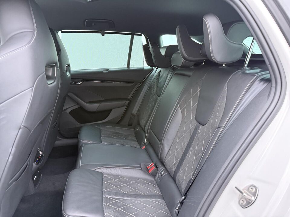 Škoda Octavia Combi 1.4 TSI RS Business