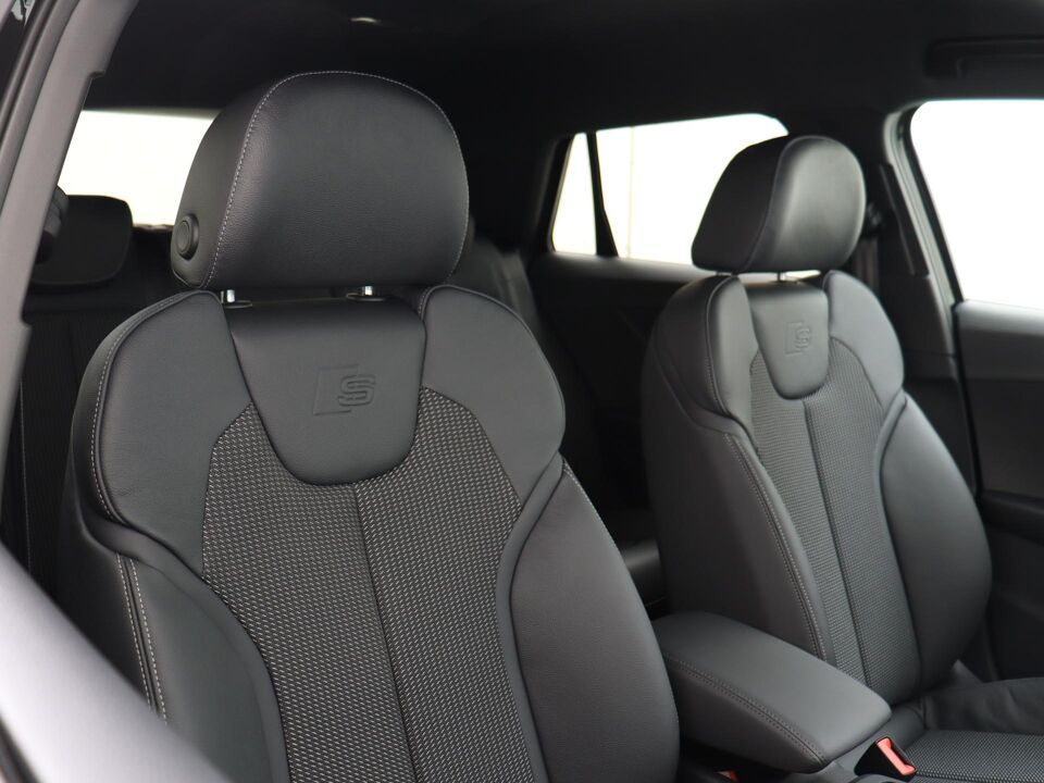 Audi Q2 S edition 35 TFSI 110 kW / 150 PK