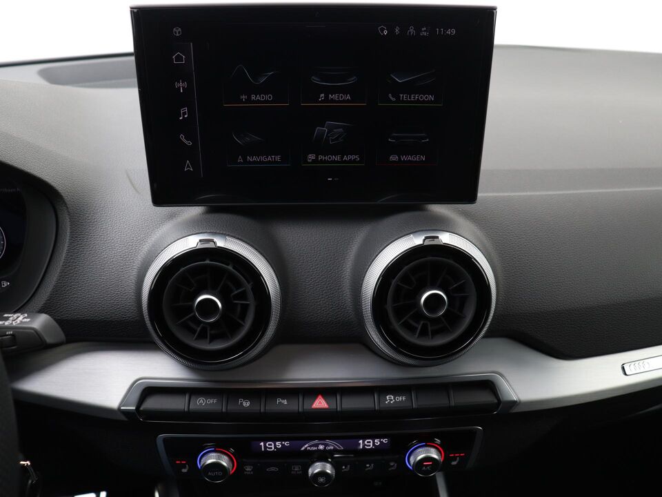 Audi Q2 S edition 35 TFSI 110 kW / 150 PK