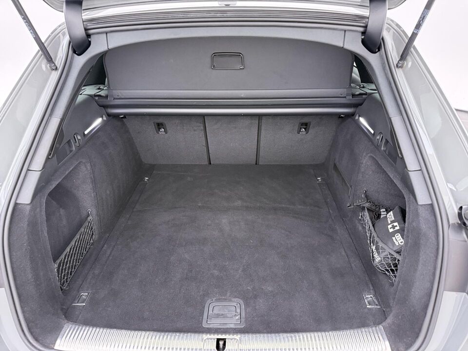 Audi A4 Avant 35 TFSI S Edition Competition