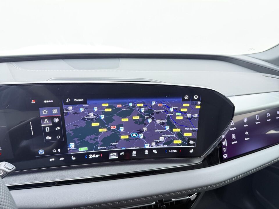 Audi Q6 e-tron S edition 100Kwh 225 kW / 306 PK