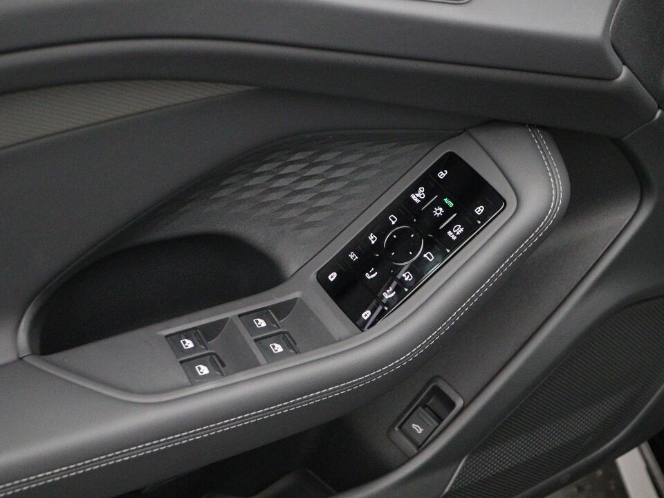 Audi A6 Avant 40 TFSI S-line