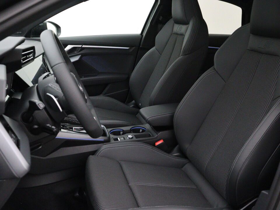 Audi A3 Limousine S edition 35 TFSI 110 kW / 150 PK