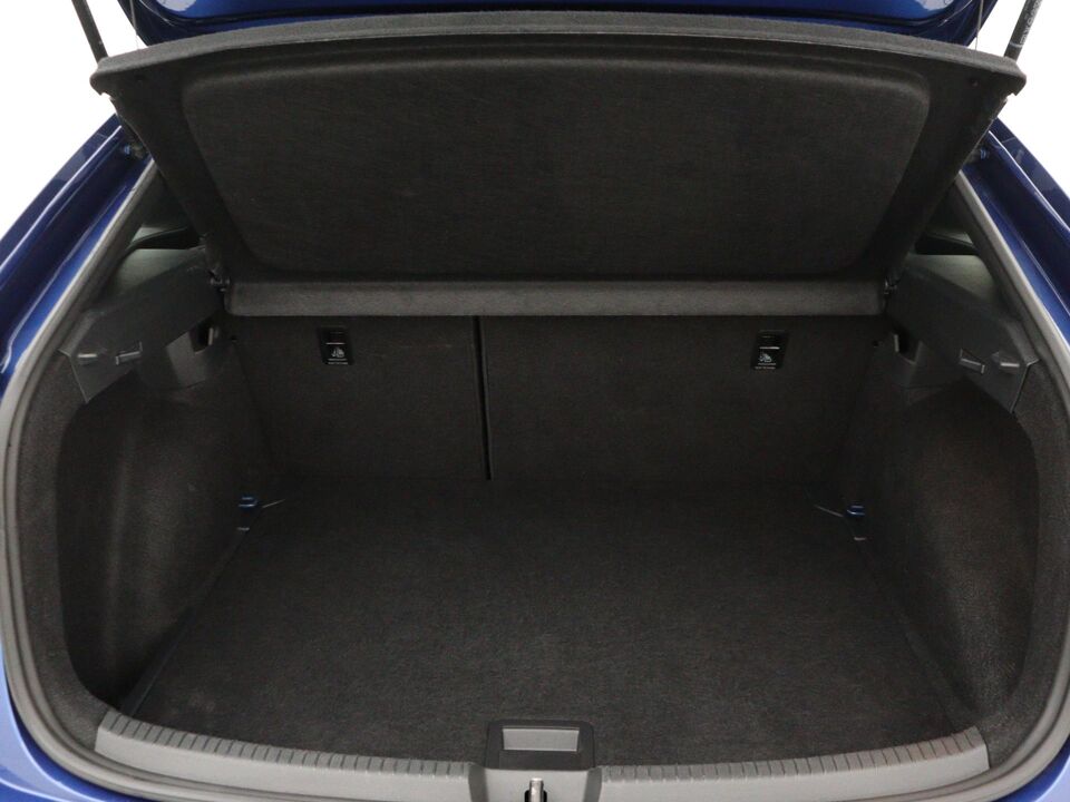 Volkswagen Taigo 1.0 TSI R-Line