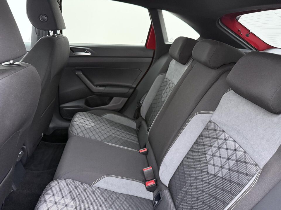 Volkswagen Taigo 1.0 TSI R-Line