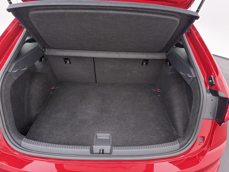 Volkswagen Taigo 1.0 TSI R-Line