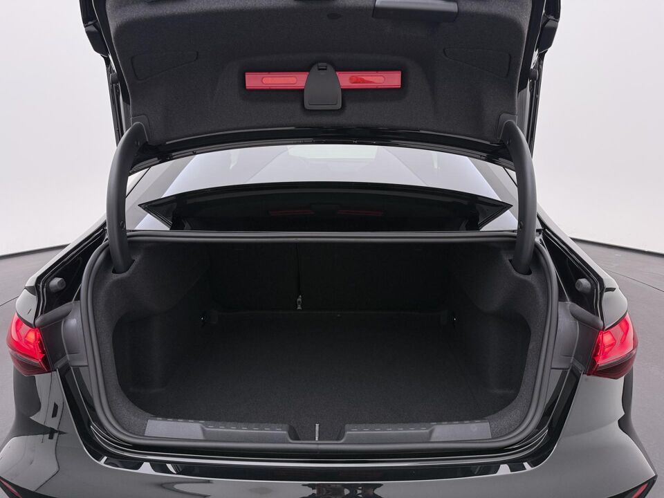 Audi A3 Limousine 30 TFSI S-Line