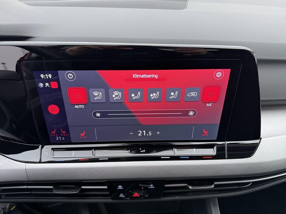 Volkswagen Golf 1.0 eTSI Life Business