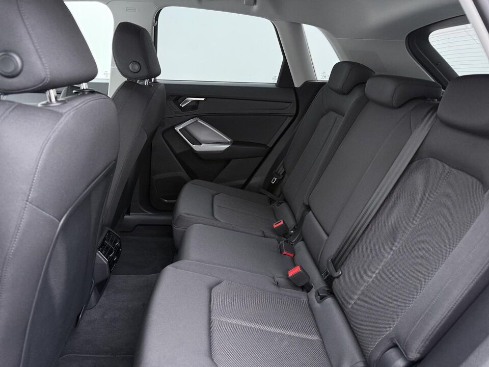 Audi Q3 45 TFSI e Advanced Edition