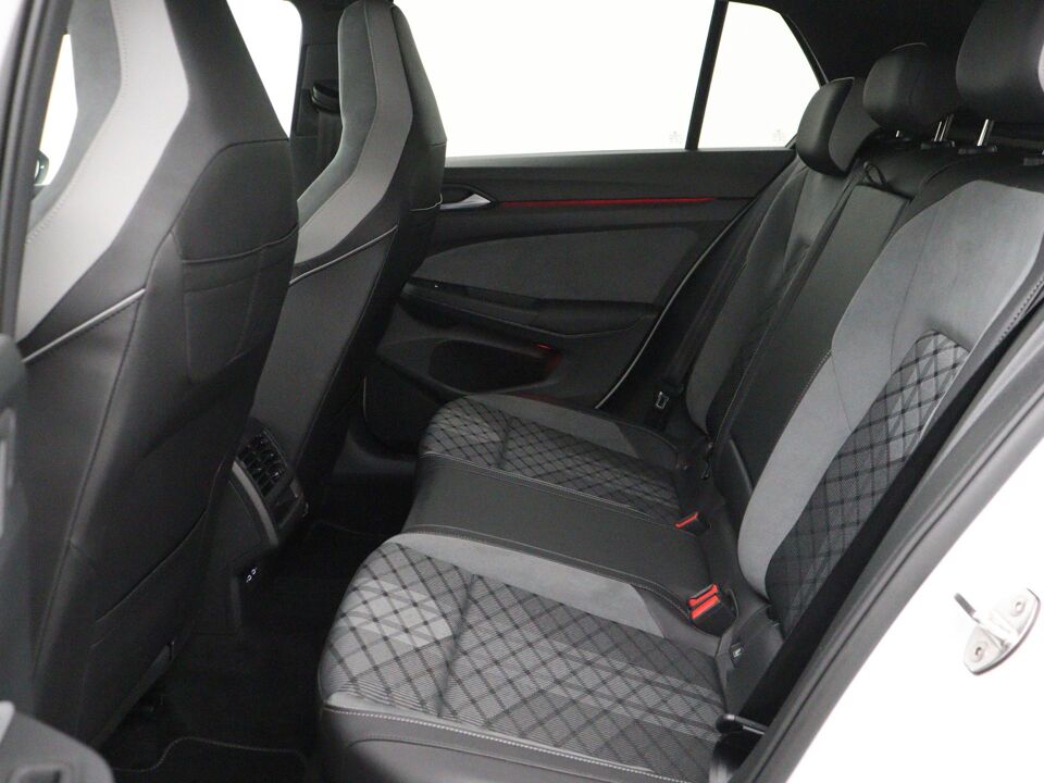 Volkswagen Golf 1.5 TSI R-Line