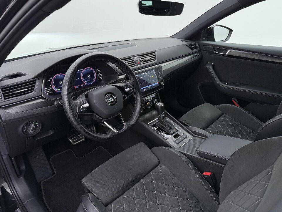 Škoda Superb Combi 1.5 TSI Sportline Business