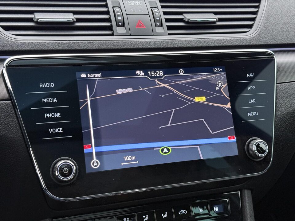 Škoda Superb Combi 1.5 TSI Sportline Business