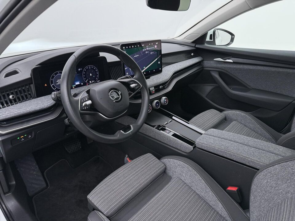 Škoda Superb Combi 1.5 TSI First Edition