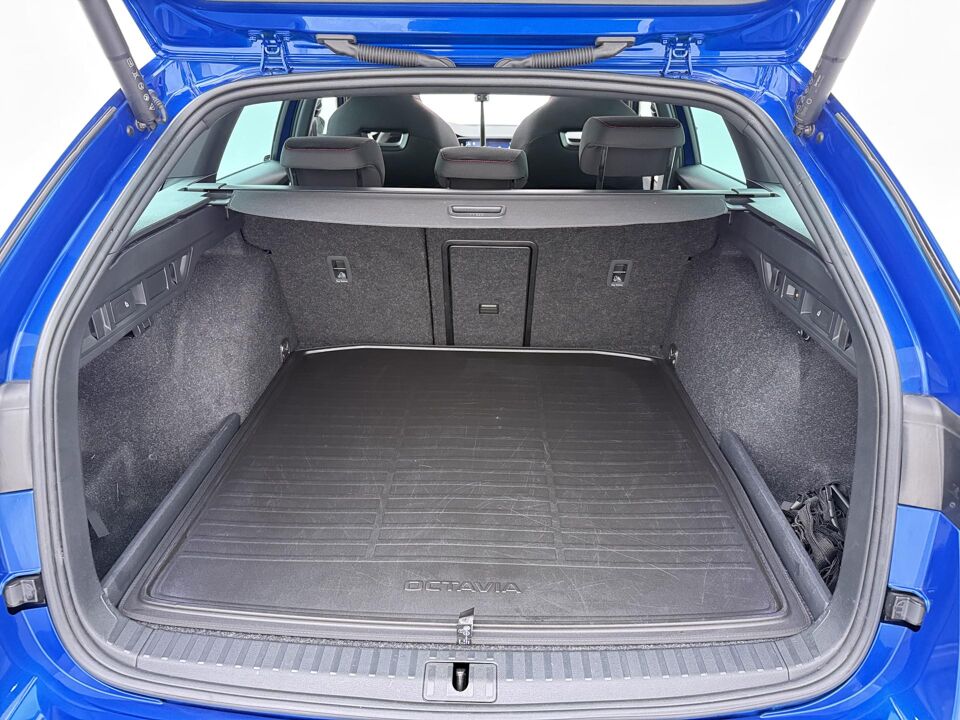 Škoda Octavia Combi 1.4 TSI RS iV PHEV Business