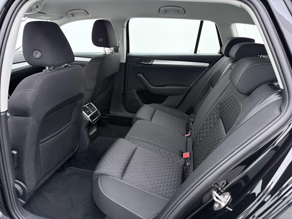 Škoda Superb Combi 1.4 TSI iV Ambition