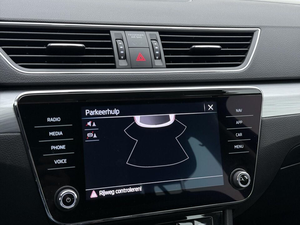 Škoda Superb Combi 1.4 TSI iV Ambition