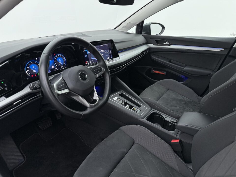 Volkswagen GOLF Variant 1.0 eTSI Life Business