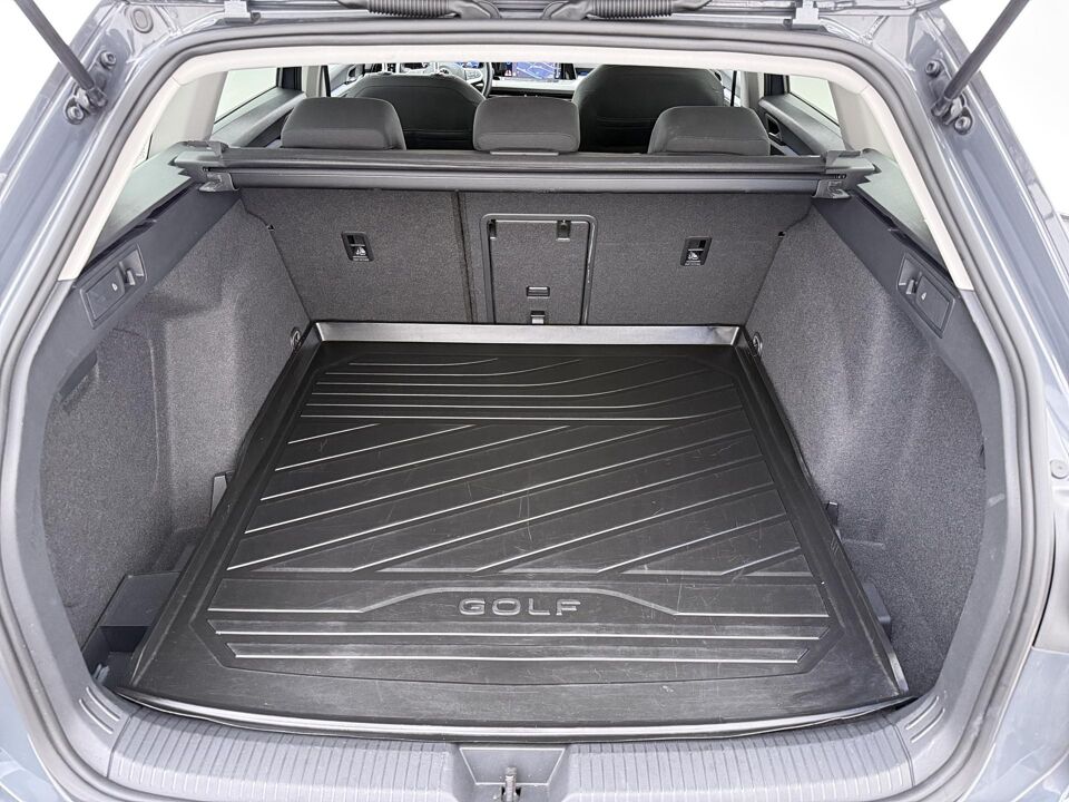 Volkswagen GOLF Variant 1.0 eTSI Life Business