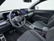 Volkswagen T-Roc R-Line First Edition 1.5 eTSI 110 kW / 150 PK