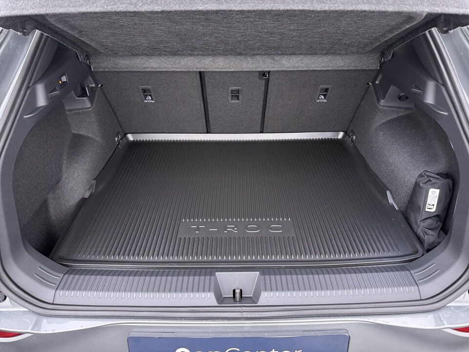 Volkswagen T-Roc R-Line First Edition 1.5 eTSI 110 kW / 150 PK