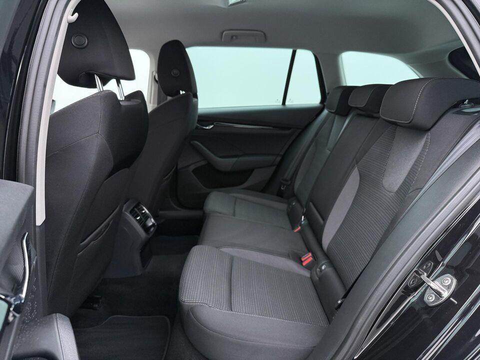 Škoda Octavia Combi 1.0 e-TSI Business Edition