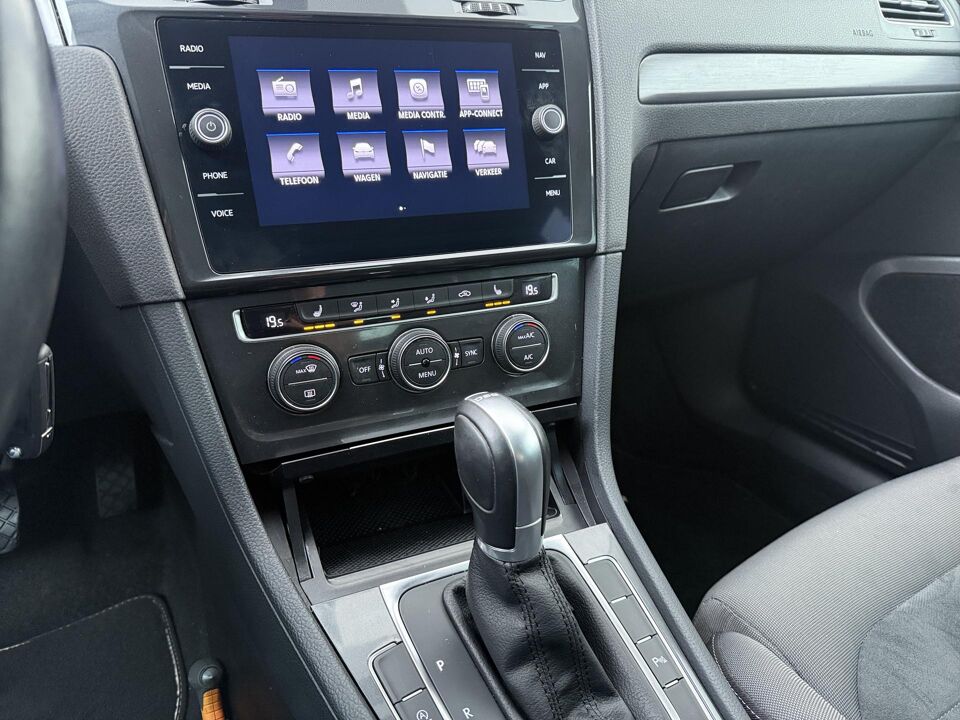 Volkswagen Golf 1.0 TSI 110 PK Comfortline Business