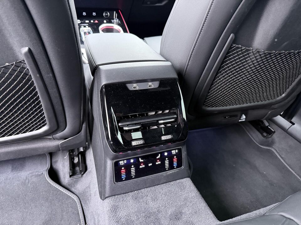 Audi A6 Limousine e-hybrid quattro S-line