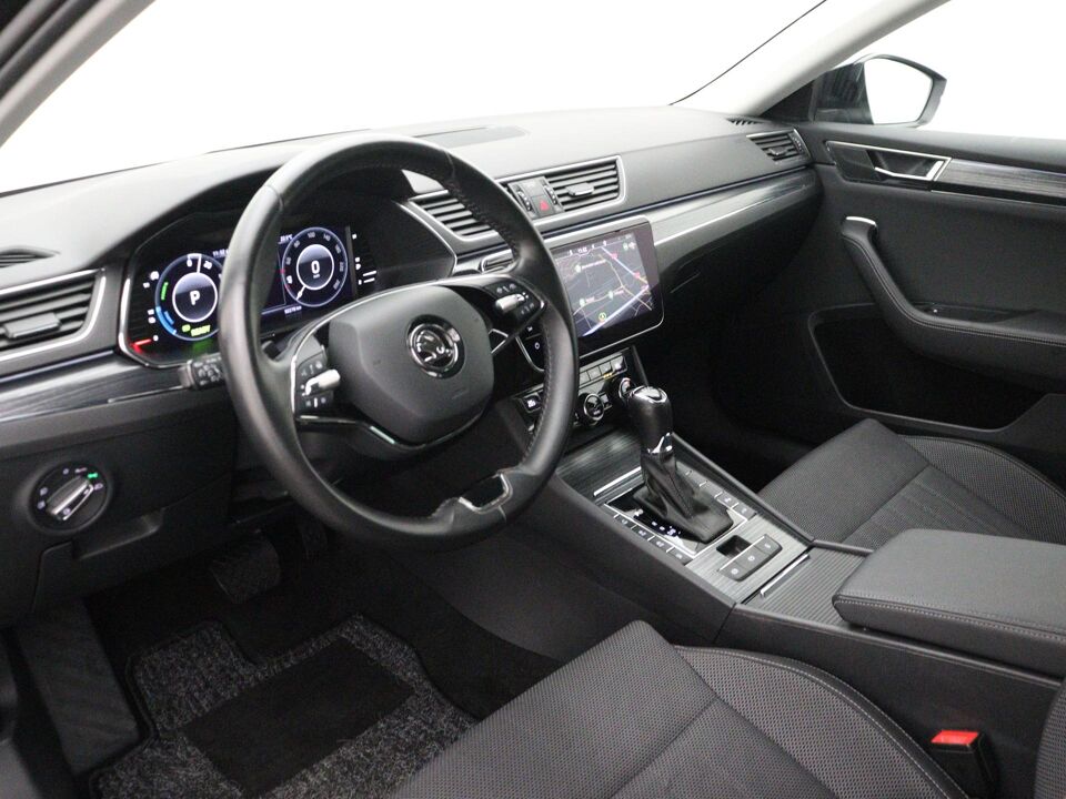 Škoda Superb Combi 1.4 TSI iV Business Edition Plus