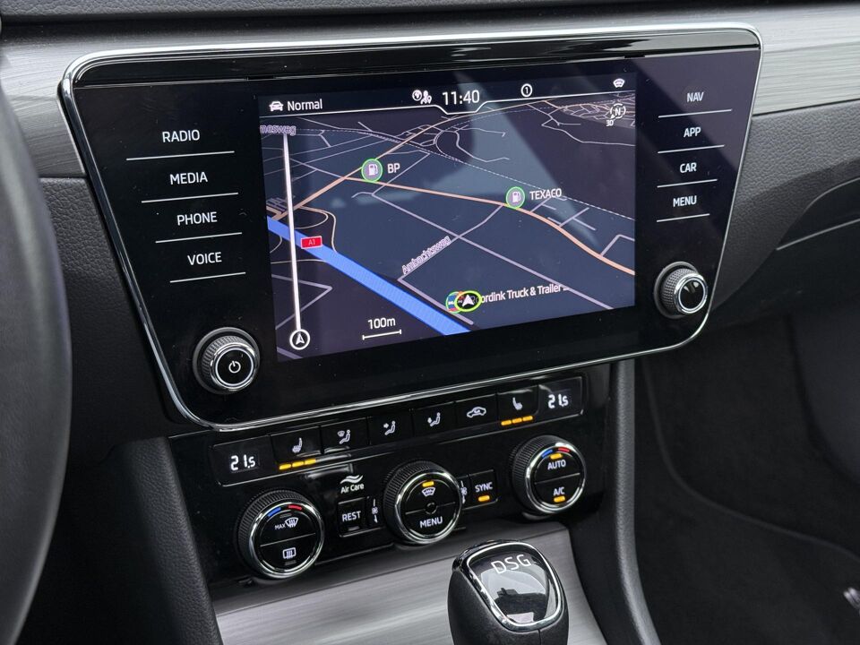 Škoda Superb Combi 1.4 TSI iV Ambition