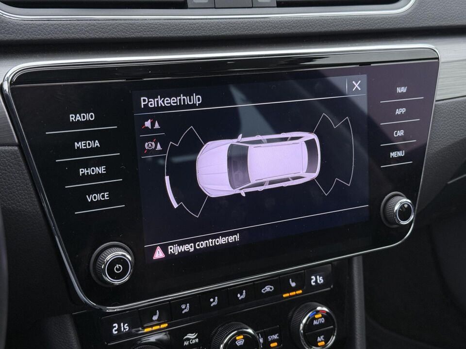 Škoda Superb Combi 1.4 TSI iV Ambition