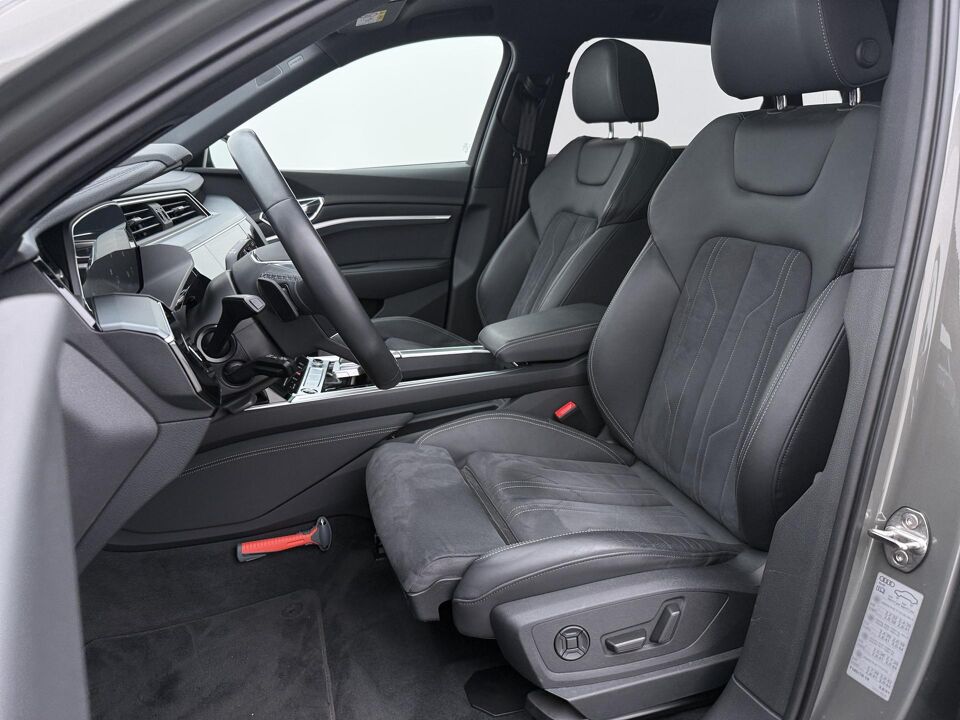 Audi Q8 e-tron 50 Quattro Advanced Edition 95 kWh